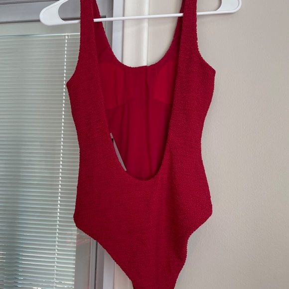 Backless One Piece Swim Suit - Picture 6 of 6